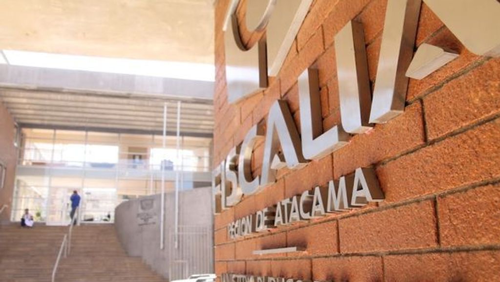 8c760649-5d8c-411e-a436-c6525bcd1c75-medium-standard-q100 8c760649-5d8c-411e-a436-c6525bcd1c75-medium-standard-q100