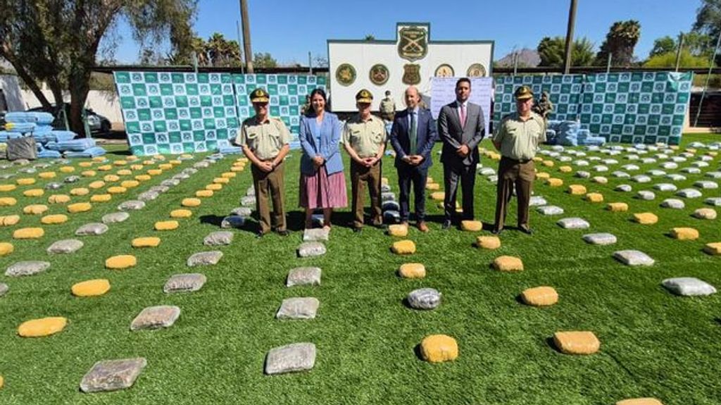 f78b69b0-1232-4d11-b4c9-c8d492f5bb57-medium-standard-q100 f78b69b0-1232-4d11-b4c9-c8d492f5bb57-medium-standard-q100